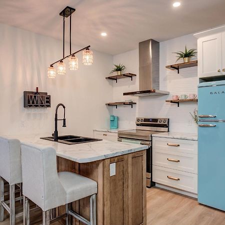 Chic Suite By Westlynn Little Current Εξωτερικό φωτογραφία