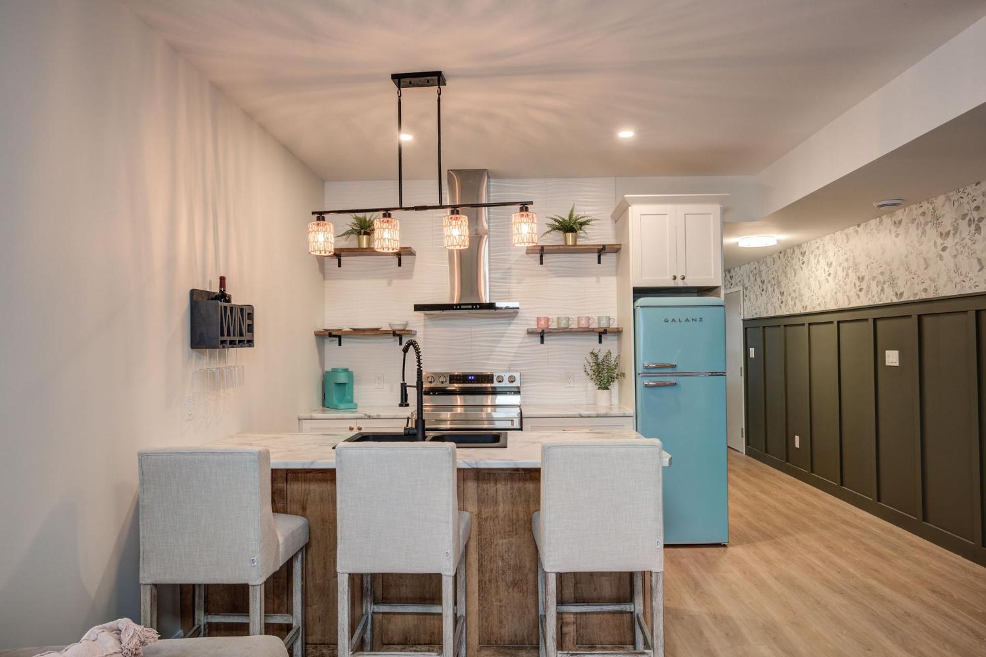 Chic Suite By Westlynn Little Current Εξωτερικό φωτογραφία